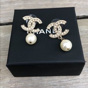 Chanel Strass CC Pearl Dangle Earrings